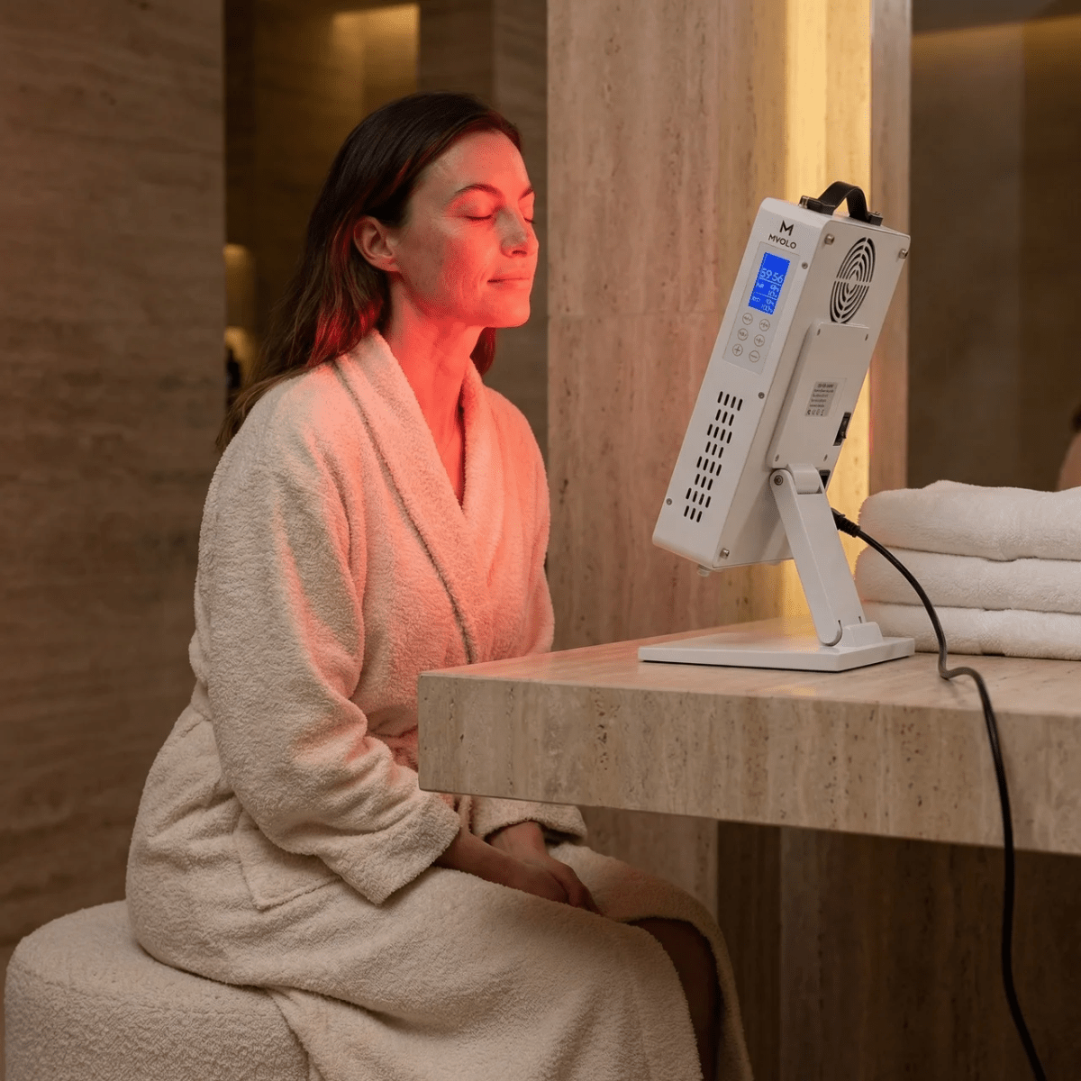How Red Light May Support Collagen Production in Your Skin - Mvolo