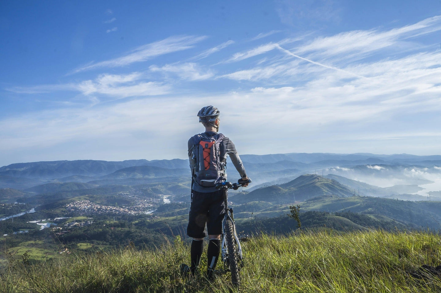 Red Light Therapy and Cycling: The Ultimate Duo for Performance & Recovery - Mvolo